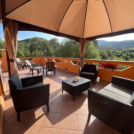 B&B Da Sabrina Сан-Теодоро Экстерьер фото