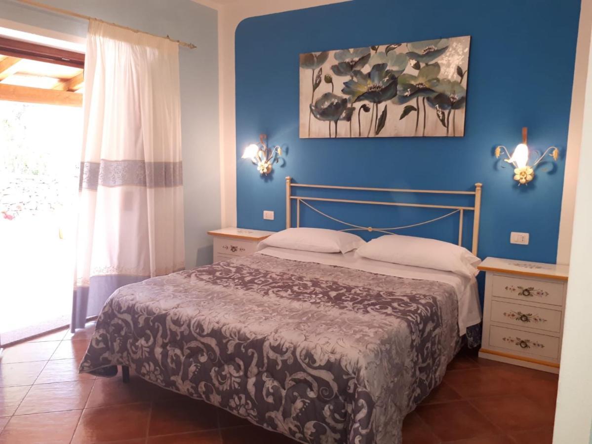 B&B Da Sabrina Сан-Теодоро Экстерьер фото