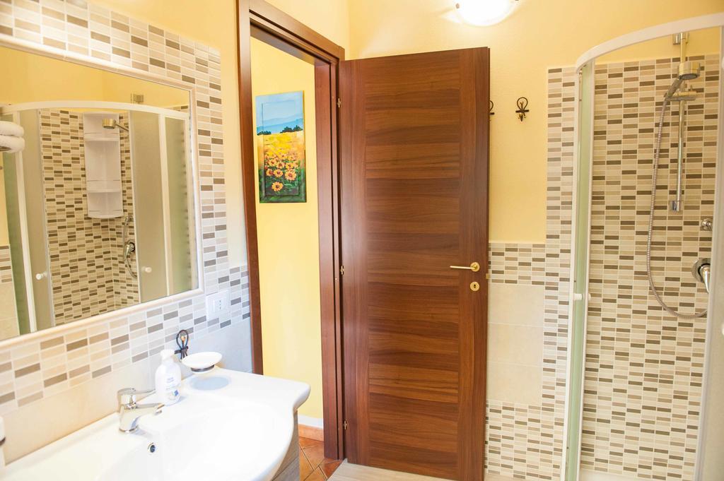 B&B Da Sabrina Сан-Теодоро Номер фото