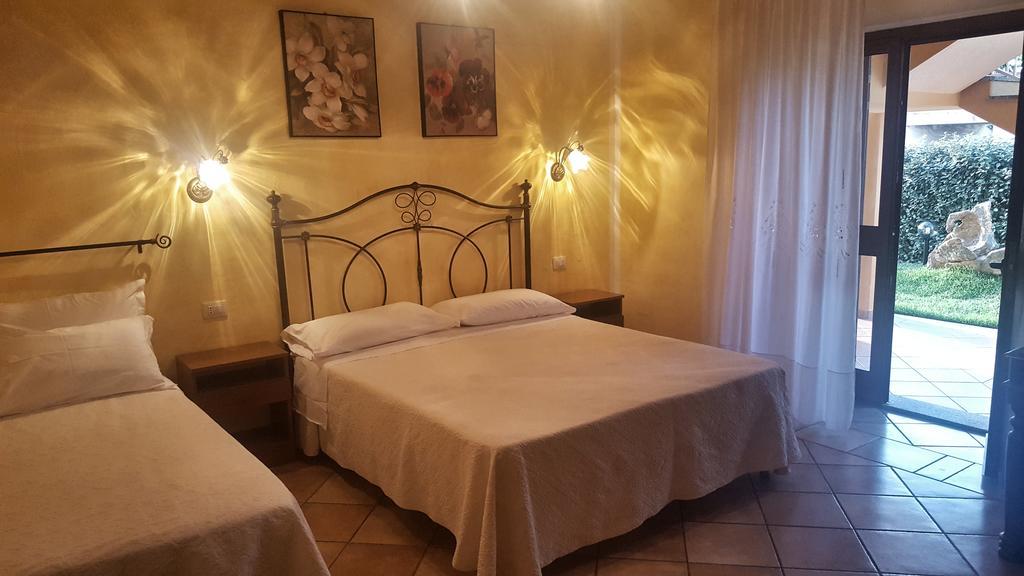 B&B Da Sabrina Сан-Теодоро Экстерьер фото